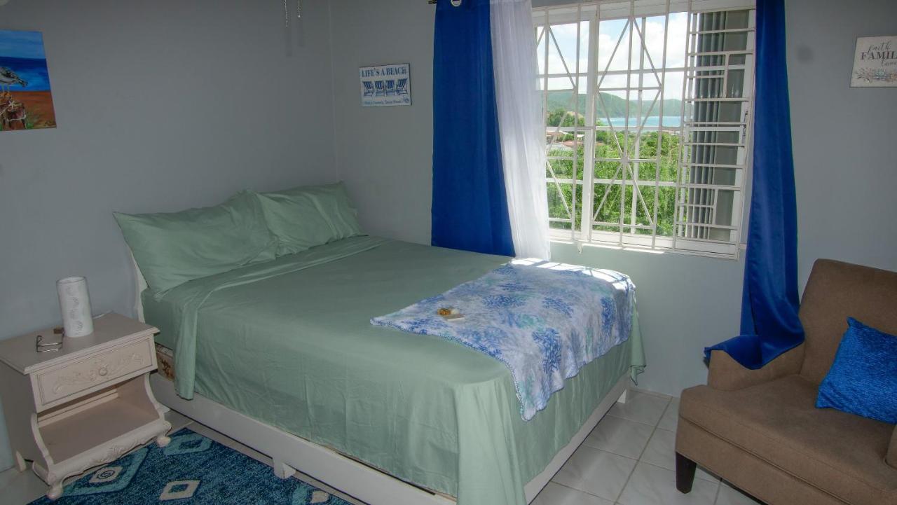 876 Ja Oasis & Homestay - By Kingston Airport Bagian luar foto